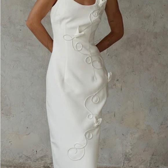 Meshki Virginia Suiting Embroidered Midi Dress - Picture 1 of 3